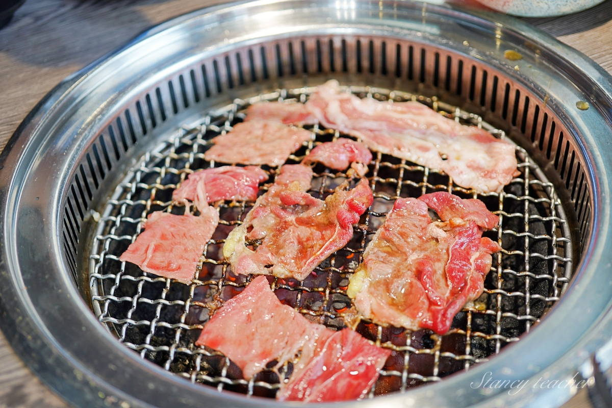 淡水上禾町日式燒肉｜淡水燒肉吃到飽｜498台啤無限暢飲（菜單、價格）