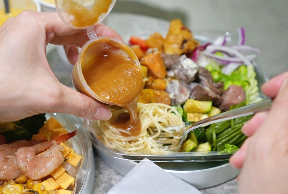 台北松山區美食｜杉SHAN健康盒Balanced Box｜輕食沙拉界的愛馬仕 奢華版涼麵沙拉