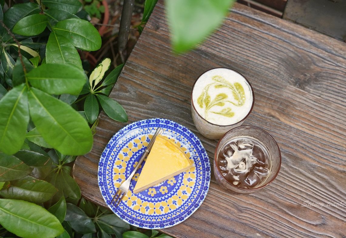 淡水咖啡廳｜光子豆豆 擁有天使翅膀的秘境花園咖啡廳，專業咖啡搭配手作南瓜起司蛋糕超合拍！