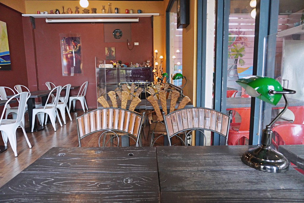 淡水咖啡廳｜去年在馬倫巴  CAFÉ，淡水河畔法式慵懶咖啡廳  凌晨也可以喝咖啡