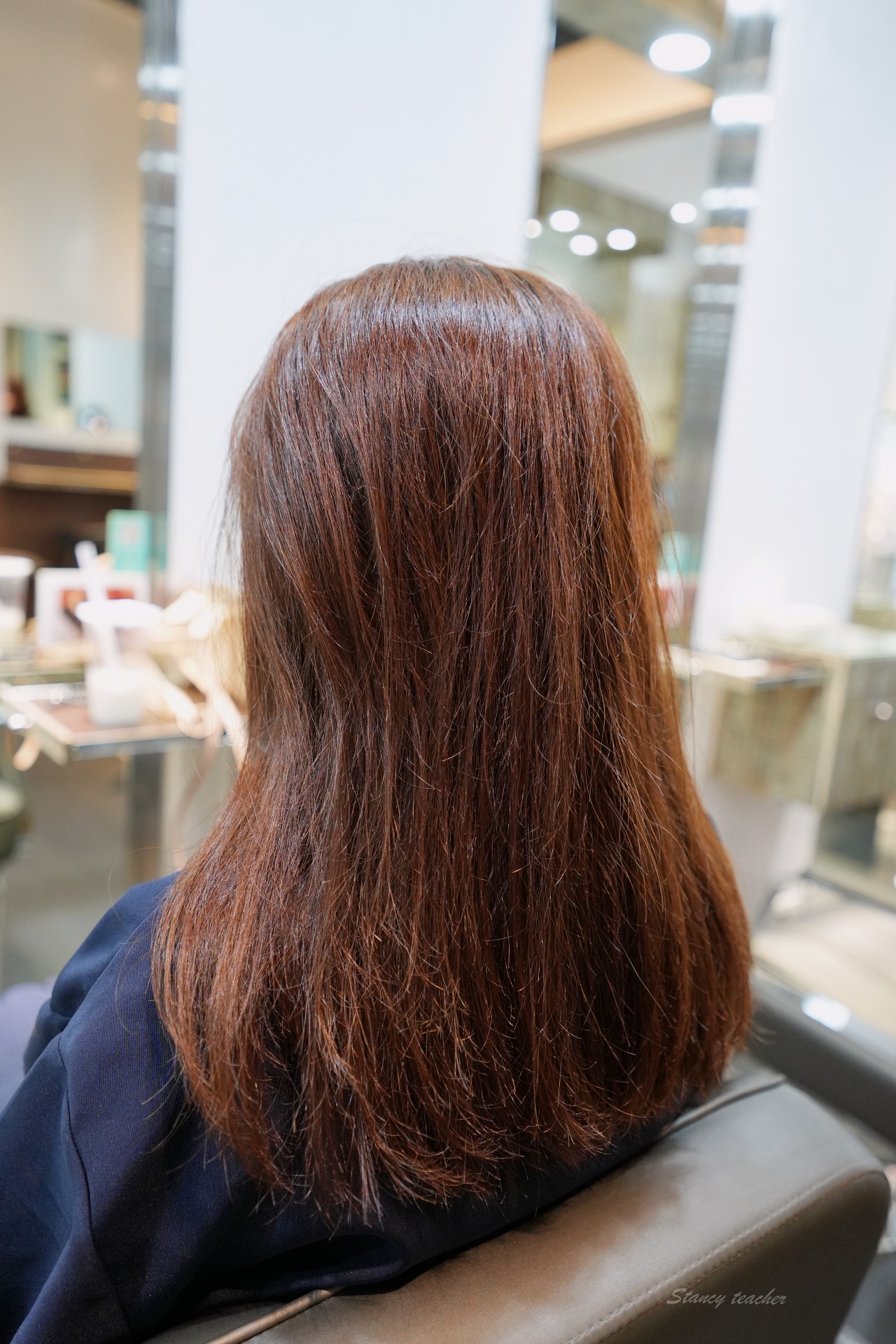 PLUUS中山one ，中山捷運站染髮護髮燙髮推薦，新晶鑽護髮深層還原秀髮最美好的本質