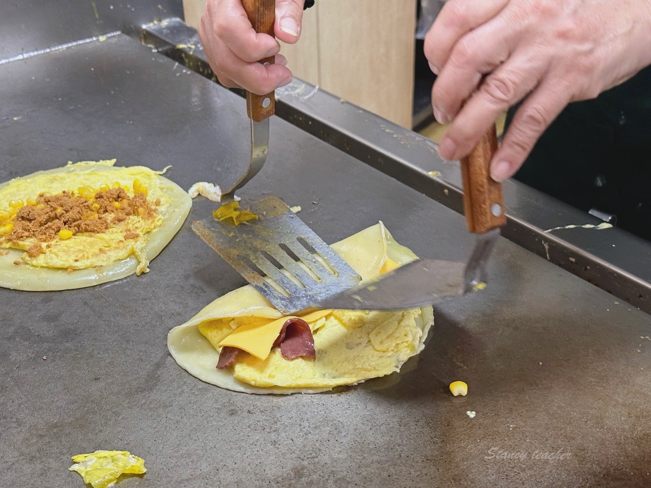 利樂拉精緻早餐城，澎湖好吃蛋餅推薦 澎湖長方形蛋餅就是這家，招牌鮪魚飯糰不輸二信飯糰（菜單、價格）