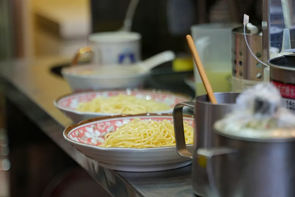 八芝蘭涼麵 劍潭早餐街爽口涼麵搭配味噌蛋花綜合湯一套吃起來好滿足（菜單）