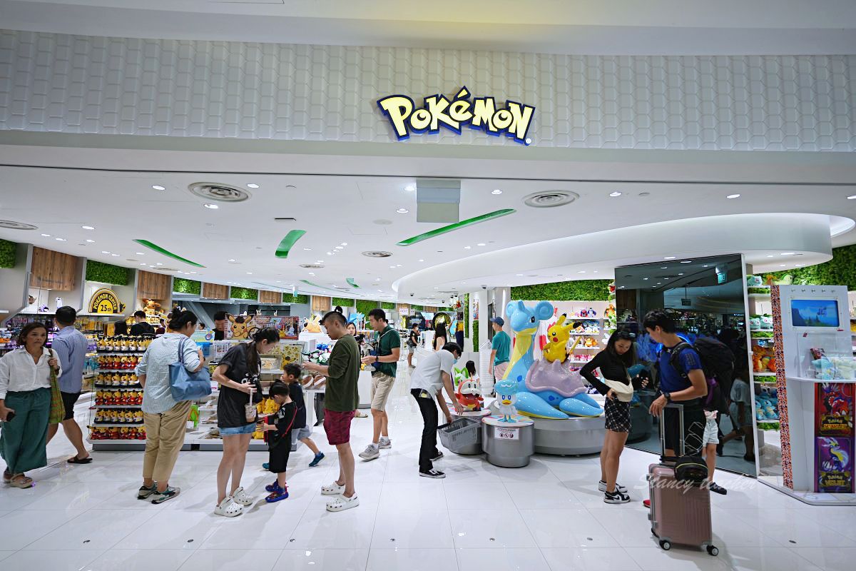 新加坡寶可夢 星耀樟宜寶可夢中心 Pokémon Center Singapore 上飛機前買一波新加坡限定寶可夢