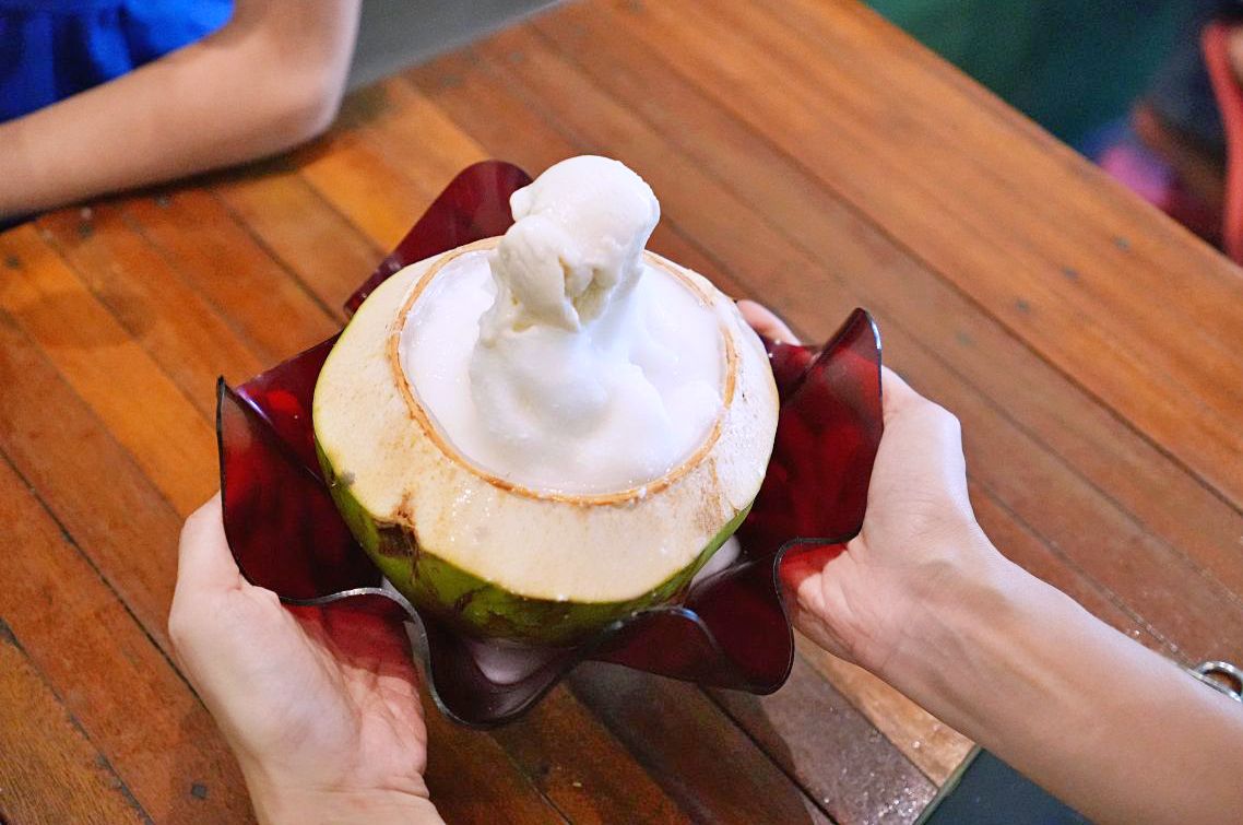 太子椰The Royal Coconut，沙巴生意最好的椰子冰沙、椰子布丁現殺椰子新鮮美味透清涼