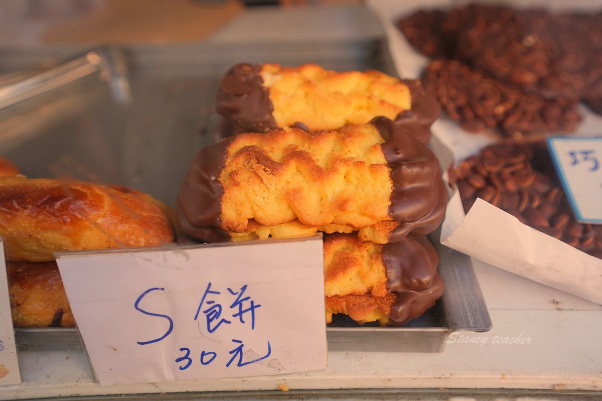 迪化街美食-名古屋銅鑼燒日式點心，傳承70年歷史的懷舊老味道，吹雪白頭翁造型也太Q