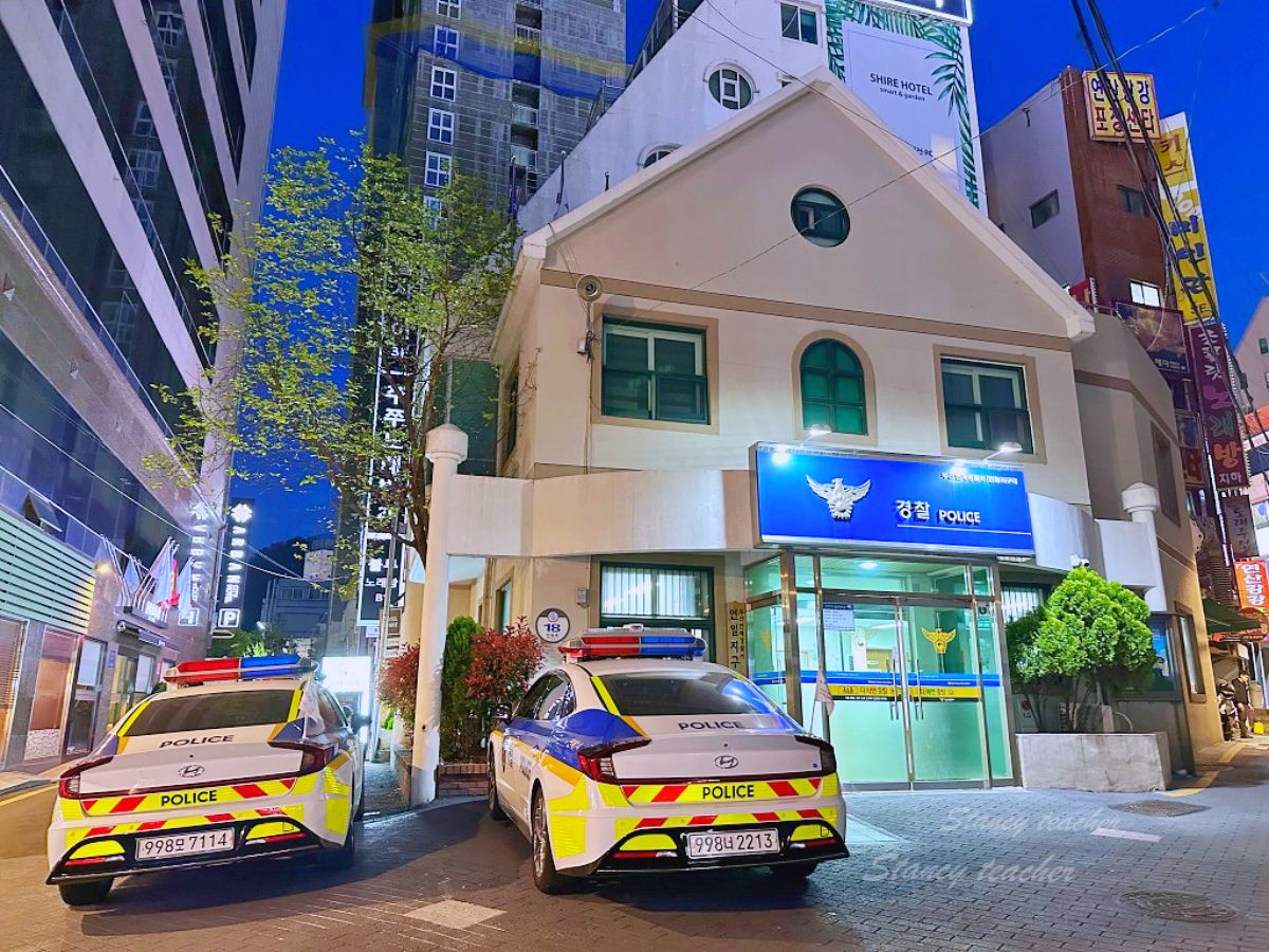 釜山 Arban City Hotel ，平價旅館警察局旁超安心樓下星巴克CU超市很方便