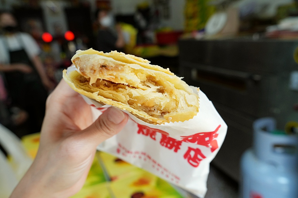 三寶齋燒餅｜金門模範街美食鹹甜口味都要吃週三公休不要白跑